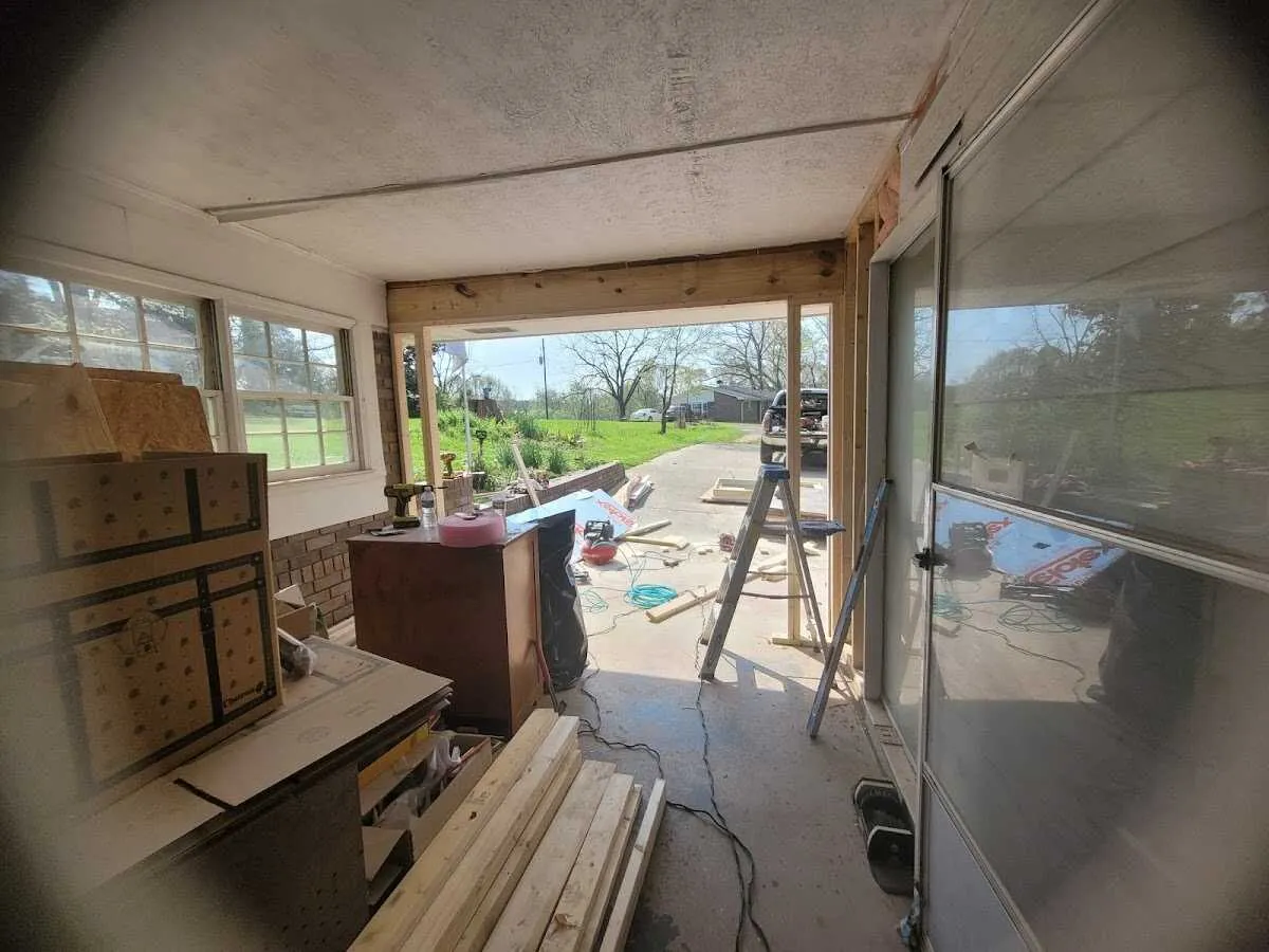 Air movers and dehumidifier for Drying & Dehumidification in Forest City